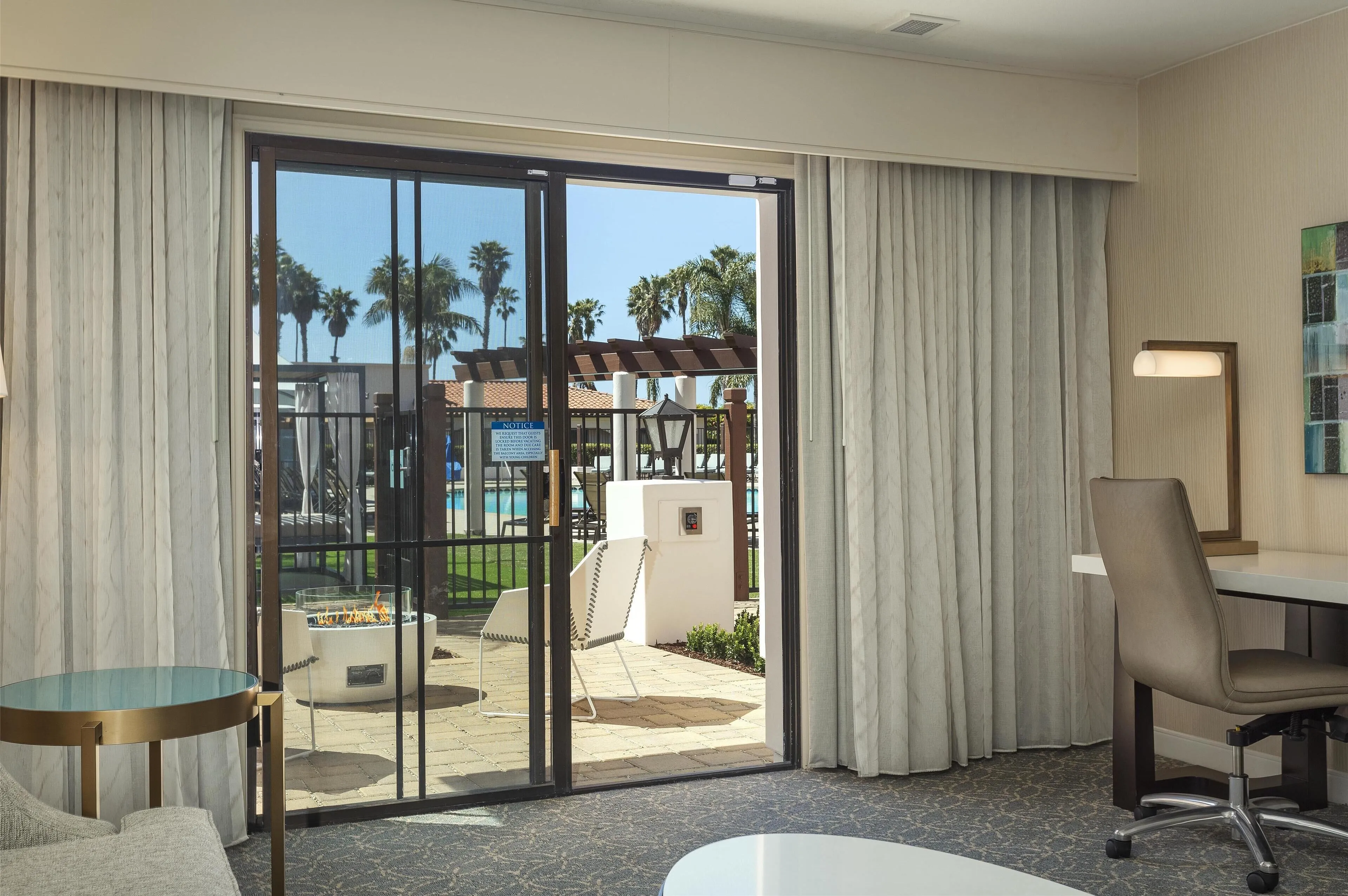Hilton Santa Barbara Beachfront Resort — photo 2